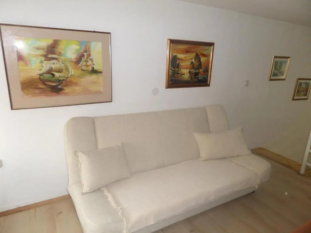 Green River Apartment