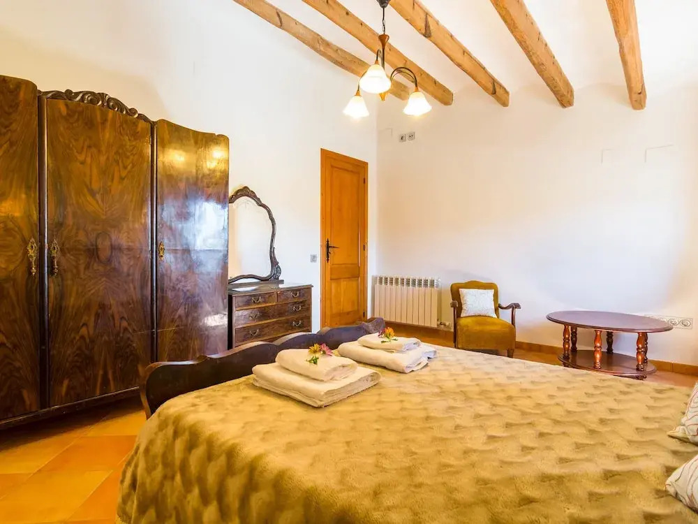Luxurious Mansion in la Múnia With Swimming Pool and Views
