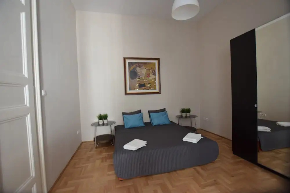 Standard Apartment by Hi5 - Múzeum 5