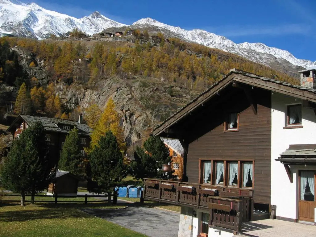 Chalet Sunstar