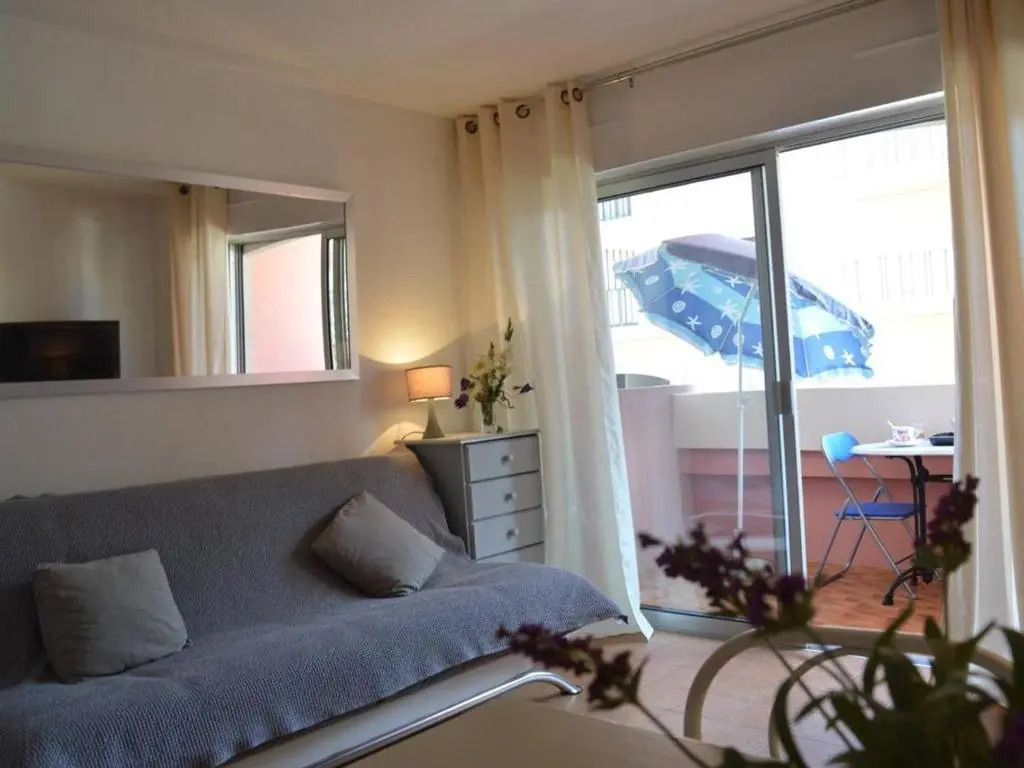 Appartement Sainte-Maxime, 1 pièce, 4 personnes - FR-1-226-294