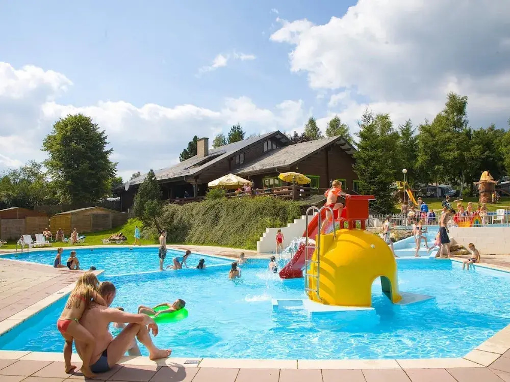 Charming Chalet With Pool