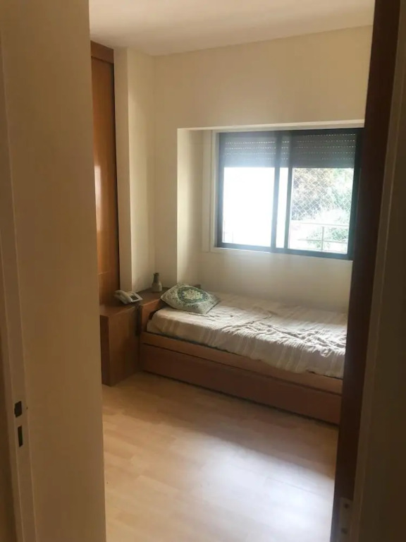 Suites & Studios 7