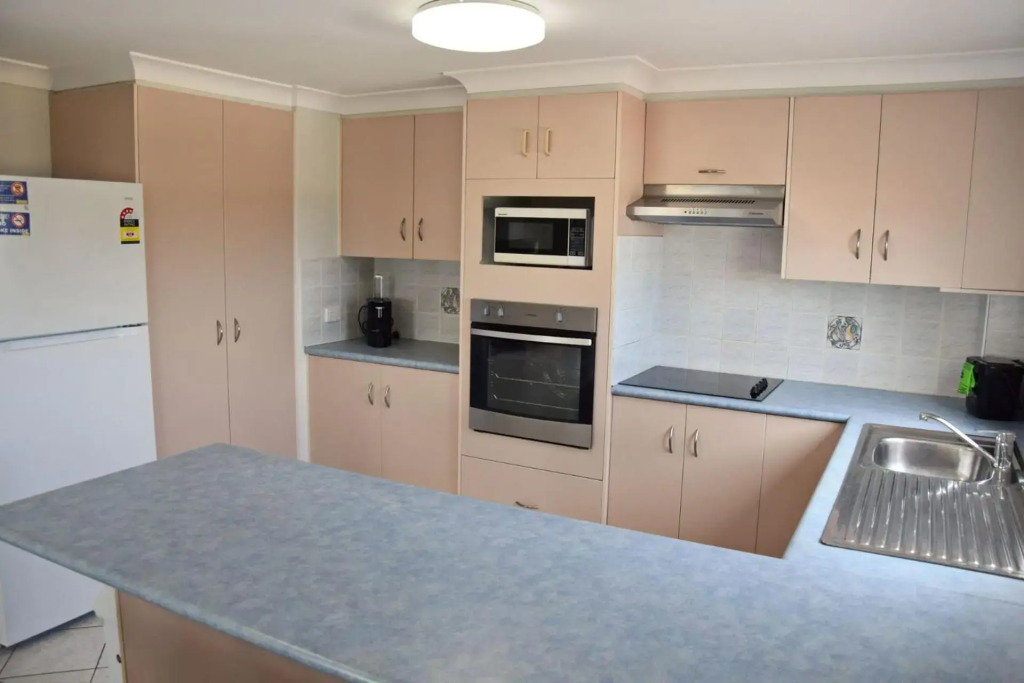 Astor Apartment 2