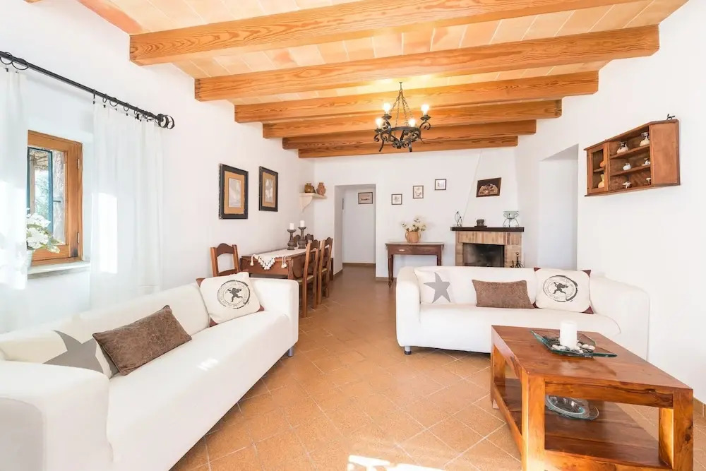 H Rreo in Campos With 3 Bedrooms and 2 Bathrooms