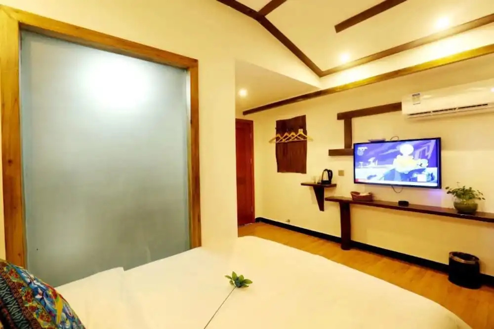 Memory of Xiangxi Inn Xibu Branch
