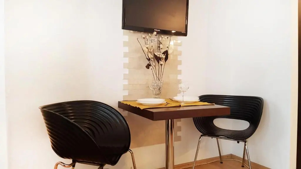 Eminescu Central Studio Apartment