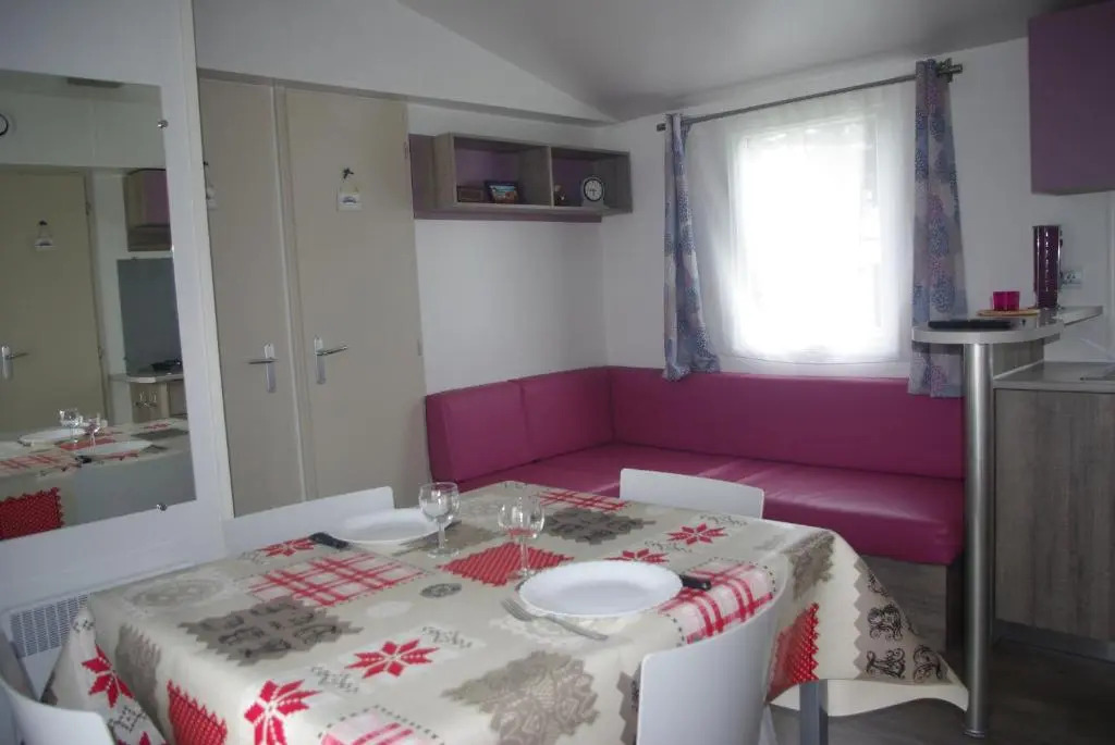 Camping Le Domaine Des Jonquilles