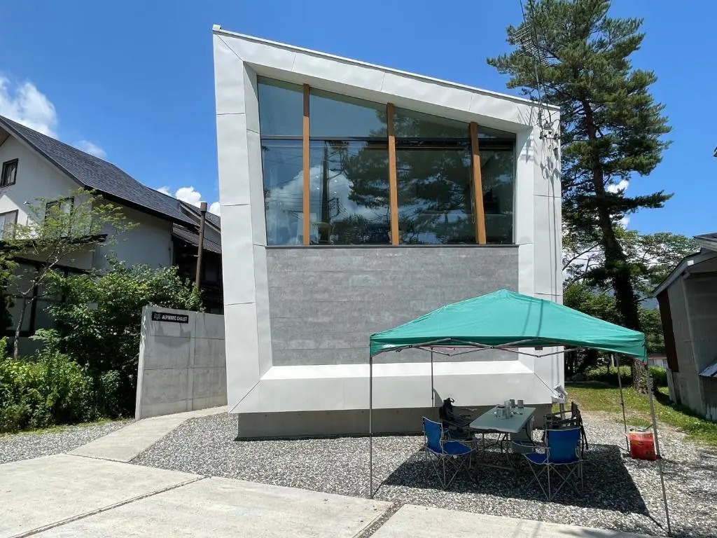 Alpinarc Chalet by Hakuba White Fox Company