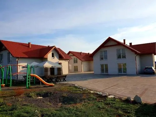 Hotel Pod Strzechą