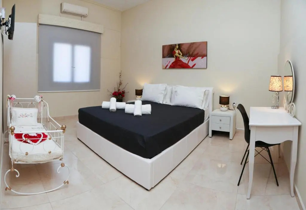 Chrysiida Apartment