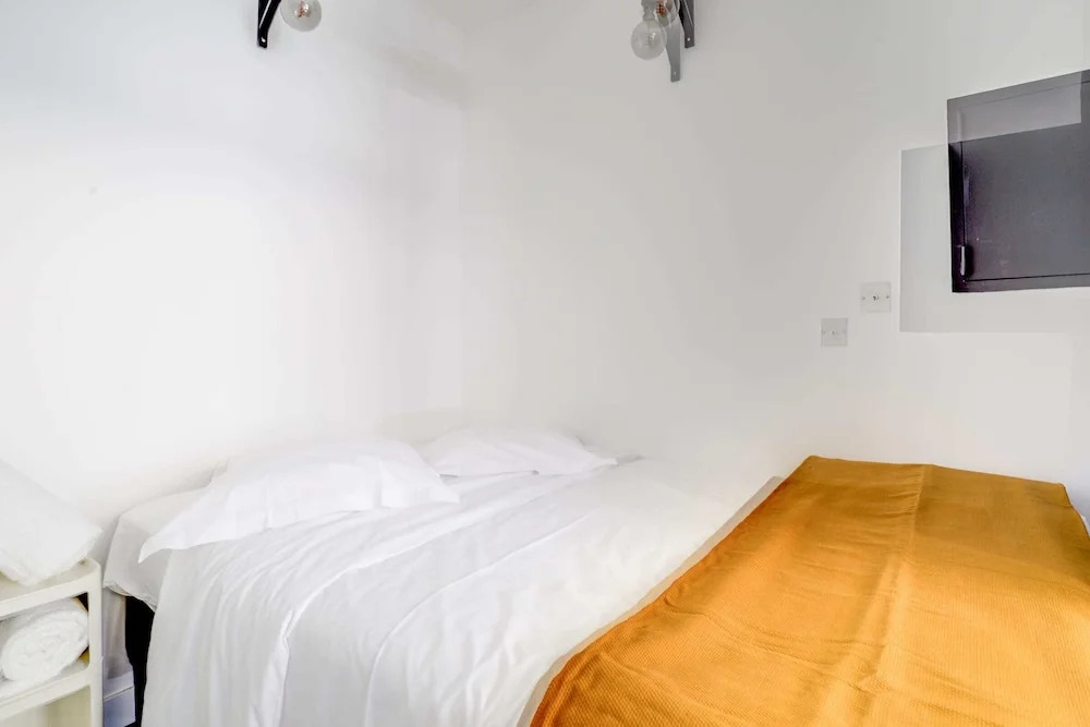 Design Apartment Near Bastille