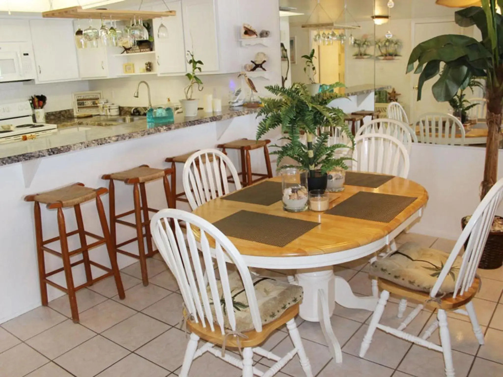 Sandpiper 305 by Ocean Properties