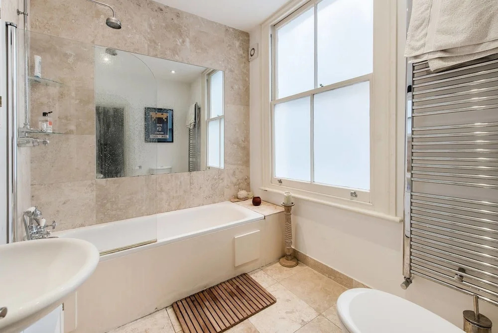 Stylish Brixton 1 Bedroom Flat With Terrace