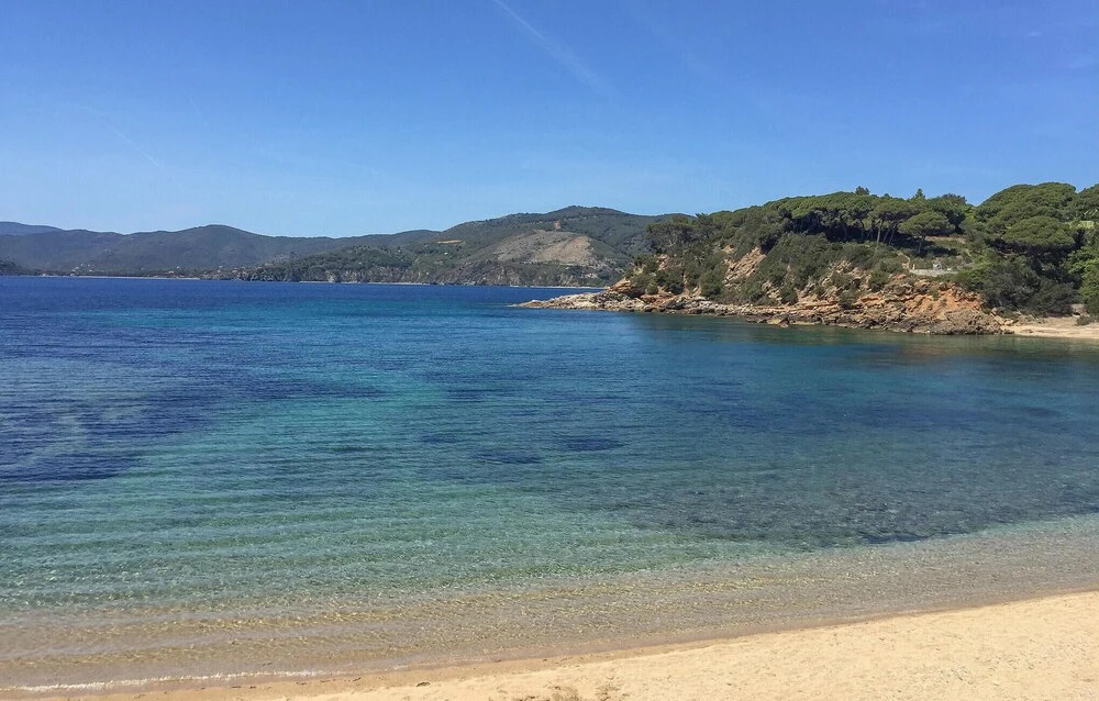 Beautiful Apartment in Lacona - Capoliveri With 1 Bedrooms and Wifi