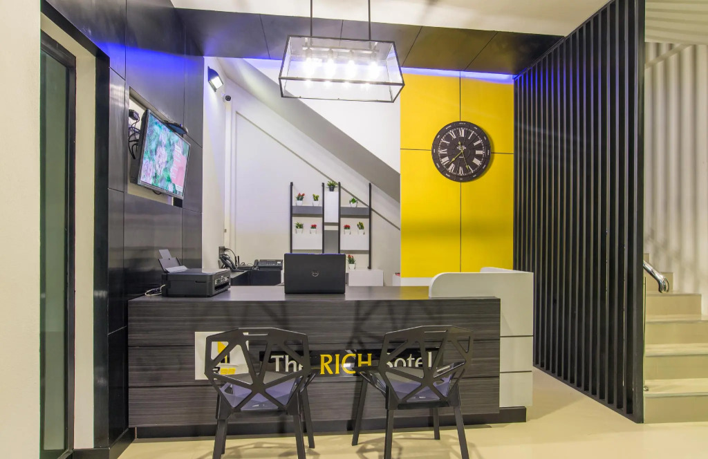 The Rich Sotel