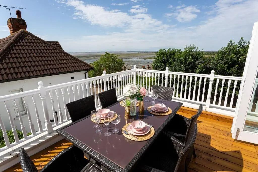 Estuary View by Sorted Stay