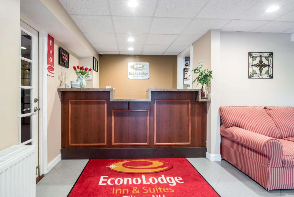 TiltonLodge Inn & Suites