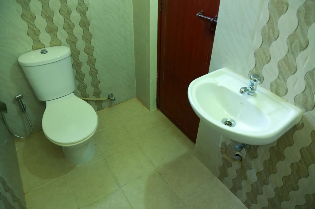 Diamond Inn By OYO Rooms