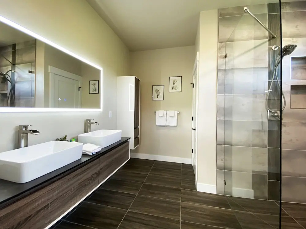 Fox Creek 2 4 Bedroom Townhouse by RedAwning