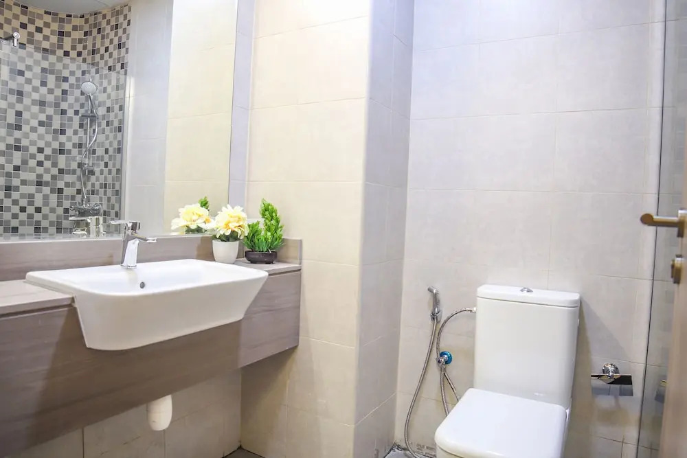 2 Bedroom Apartment- Azizi Plaza