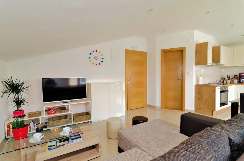 A1 Beautiful apt W.magnificent View and Pool use