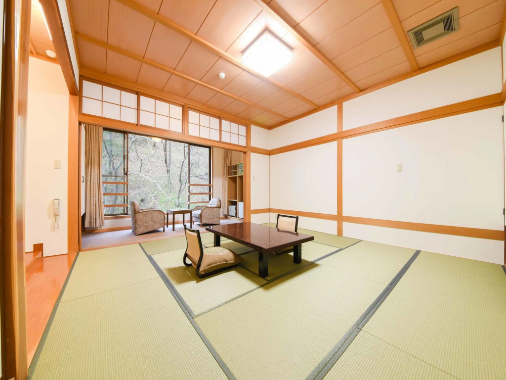Shirahone Onsen Tsuruya Ryokan