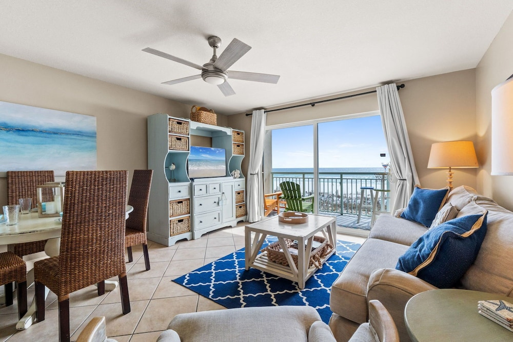 Pelican Isle 212 - Salty Air Bliss