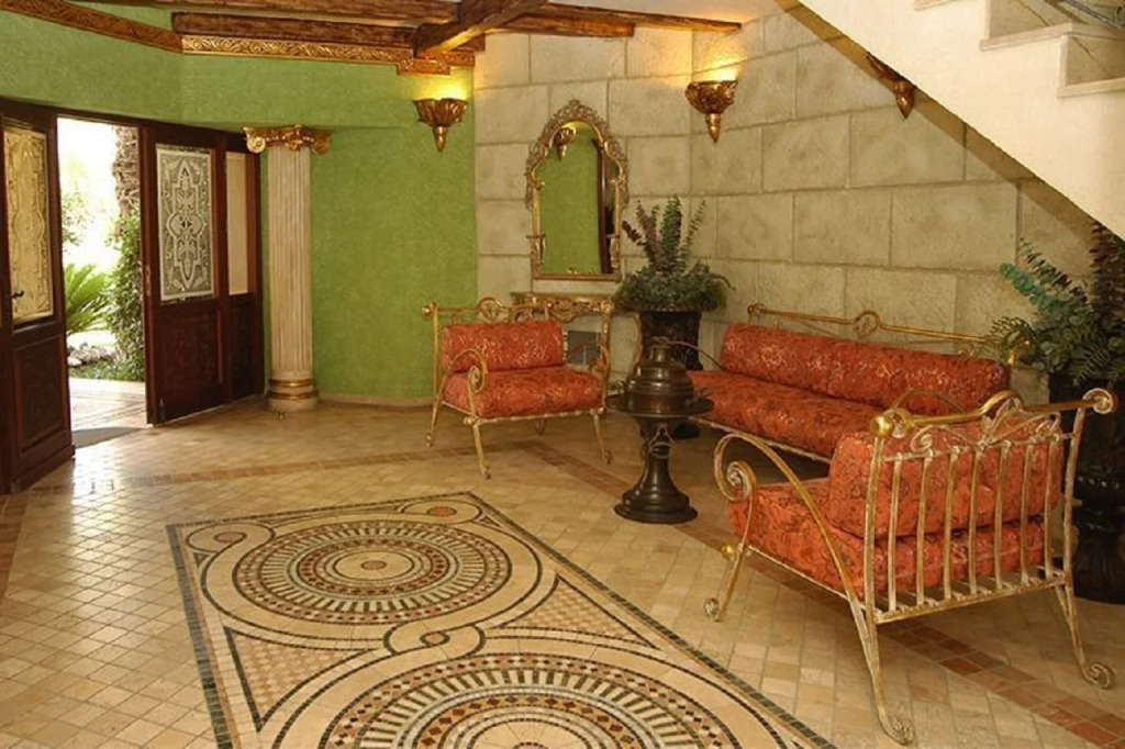 Yetkin Hotel