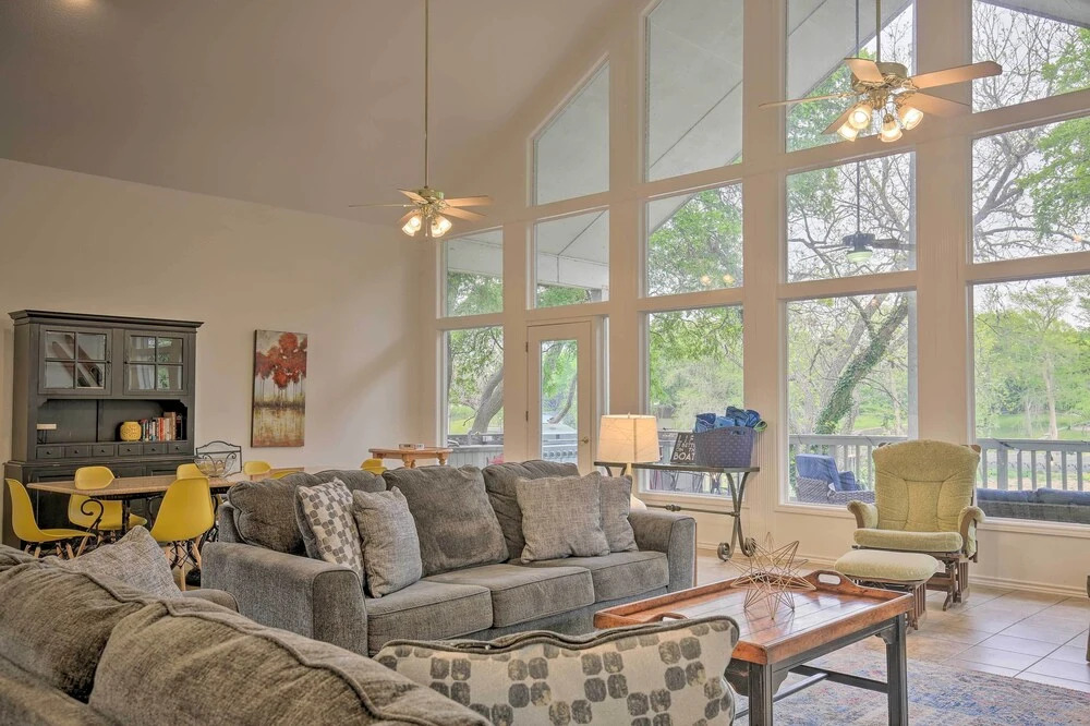 Seguin Home on Lake Placid w/ Boat Dock!