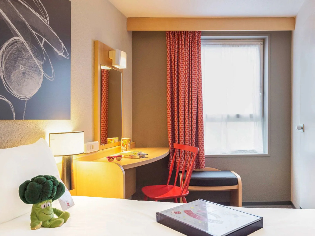 B&B HOTEL Reims Centre Erlon