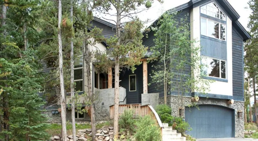Sunbeam Lodge by Summit Mountain Properties