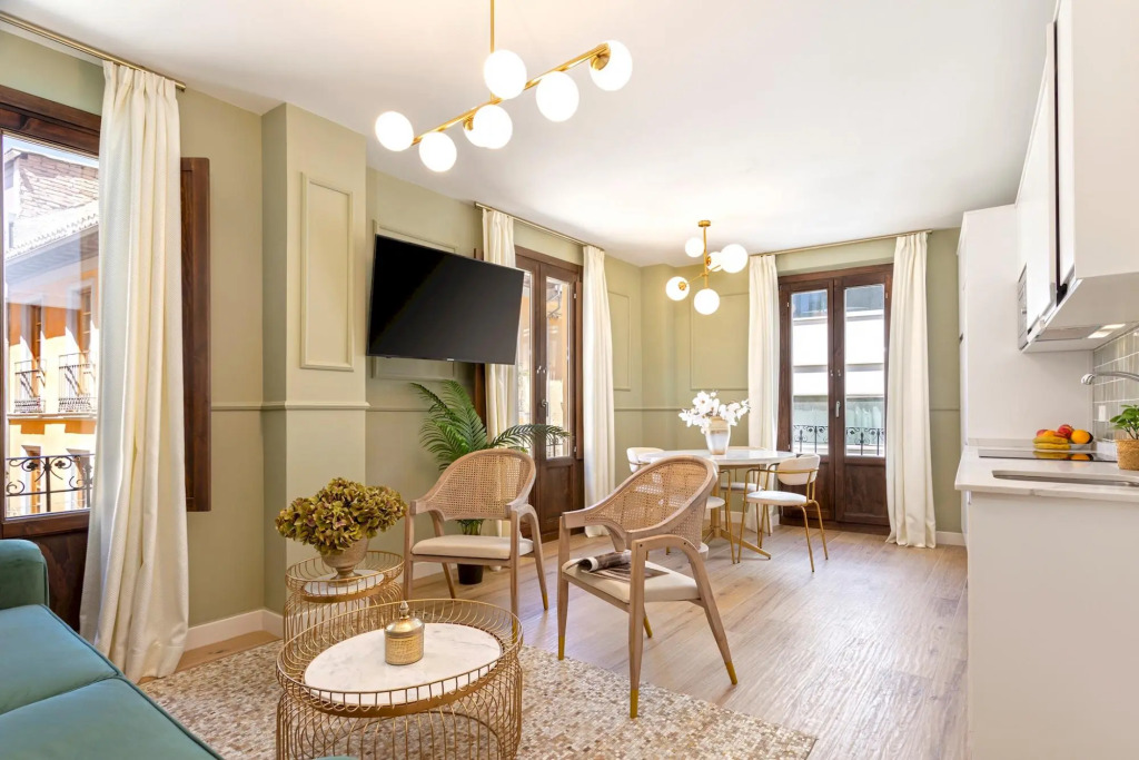 Amazing duplex with terrace in city center. Mesones III