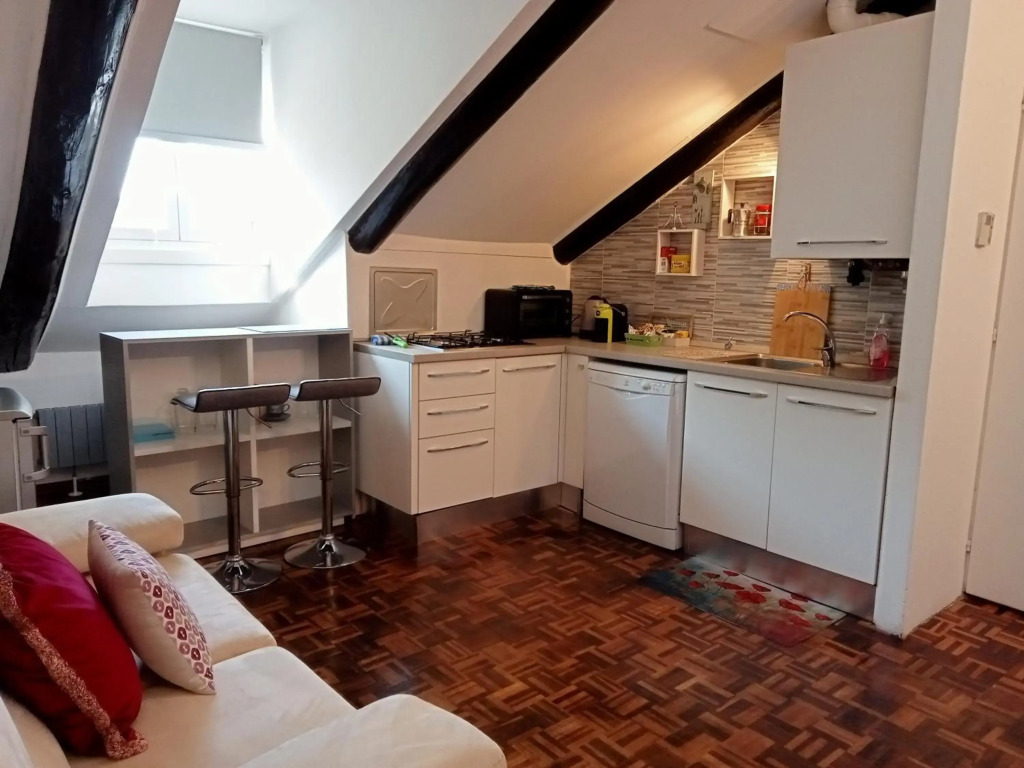 Mole Apartment