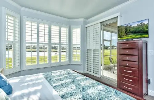 Bologna - renovated first floor 2BR condo in GreenLinks! Lake and golf views, resort pool, jacuzzi, gym and tennis access! Near Naples beaches, dining, shopping and Marco Island area, perfect for guests who value convenience, comfort and nature!