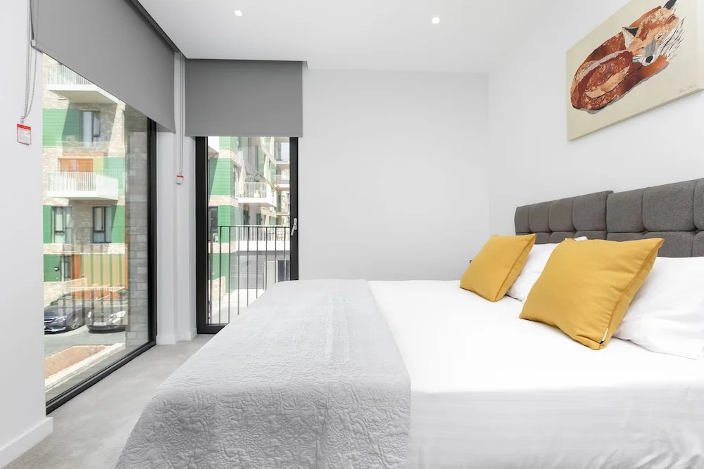 Modern Townhouse Near 02 Arena & Excel