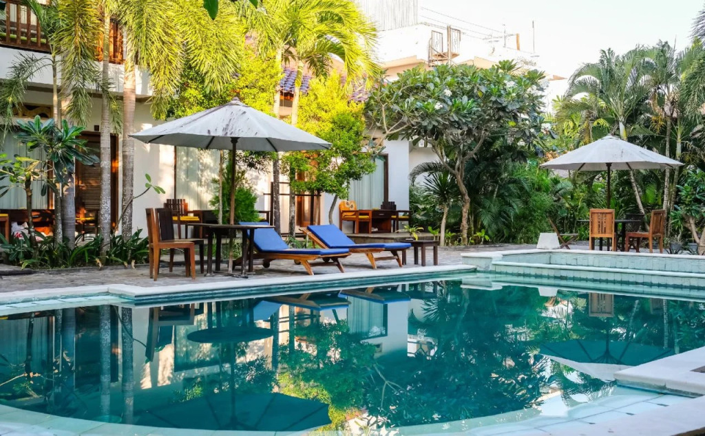 family house hotel kuta