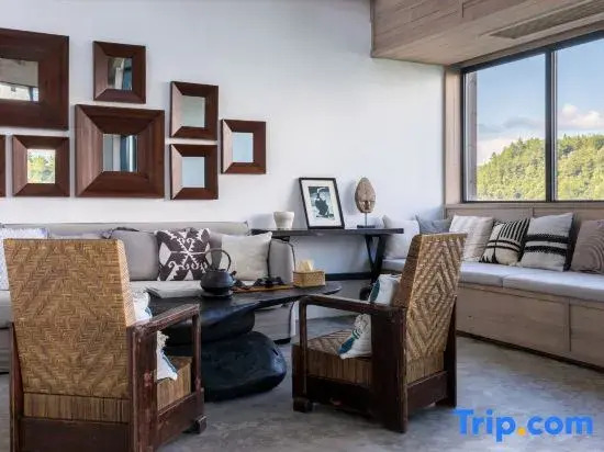 Guiyuan Hilly Hotel Resort