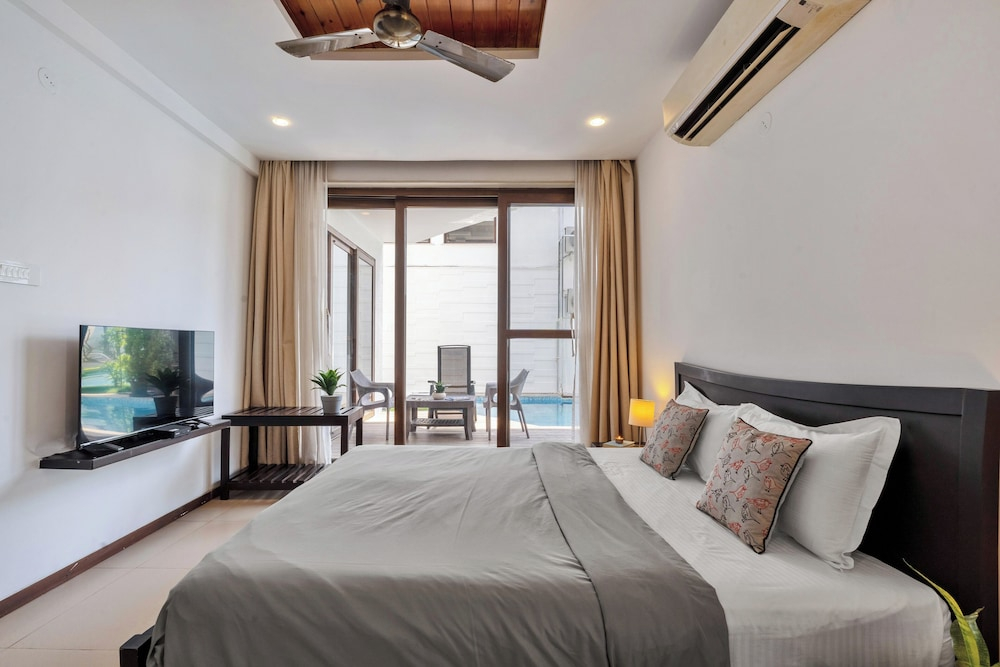 Staymaster Water Wave 3BR Villa