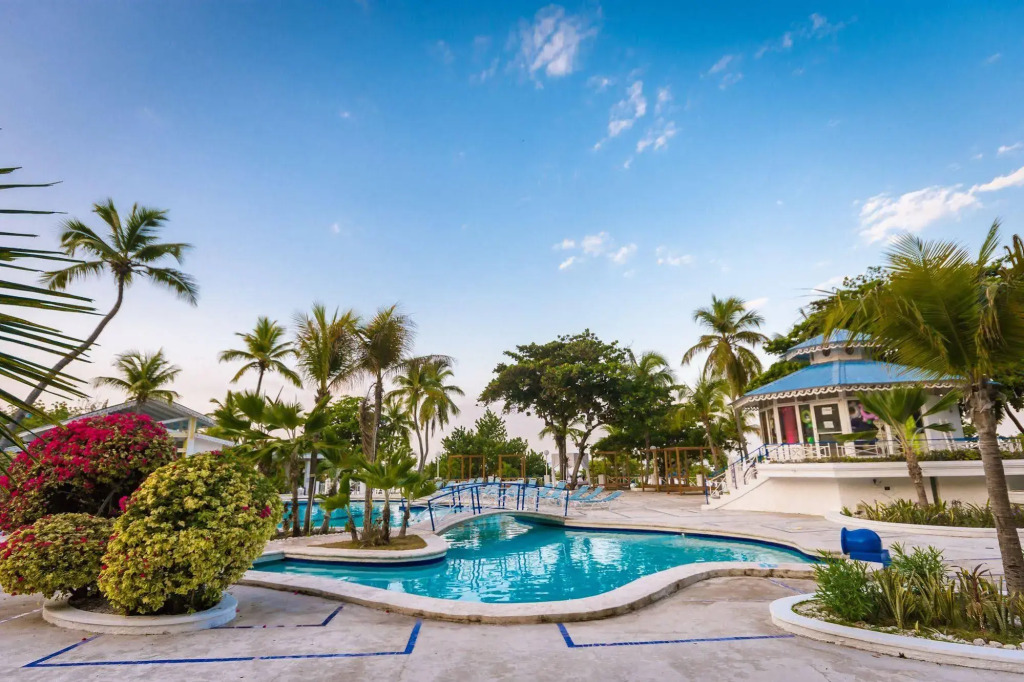 Kaliko Beach Club - All Inclusive Resort