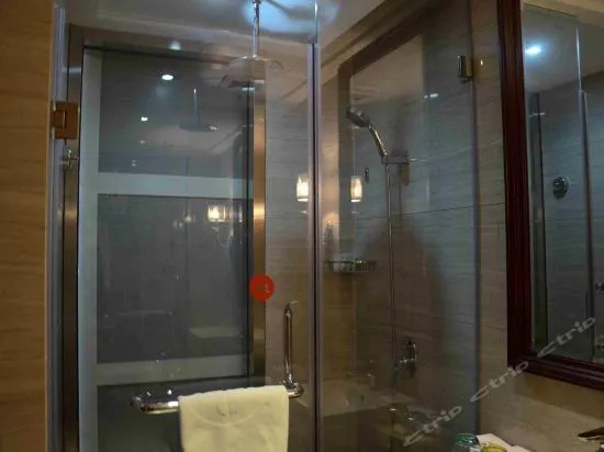 Yadu Hotel