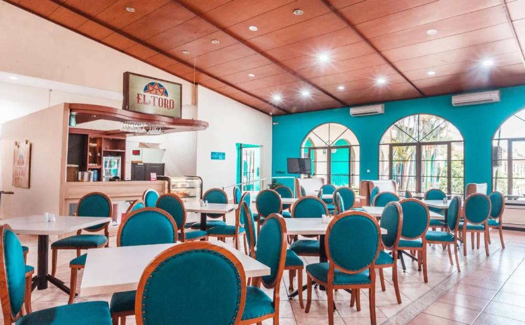 Ole Suites Hotel