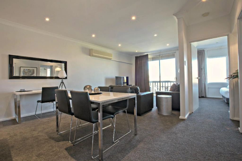 Archer Street – Adelaide DressCircle Apartments