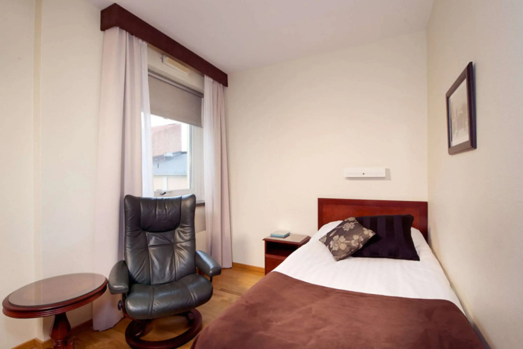 Home Hotel Cardinal