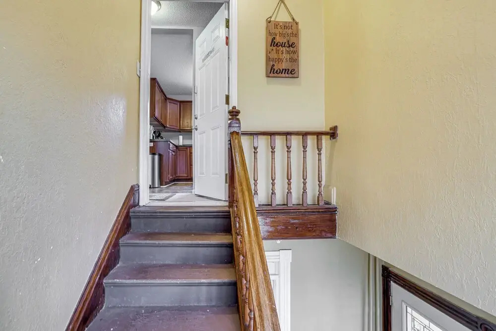 Central Duplex Townhome Close to Twin Cities