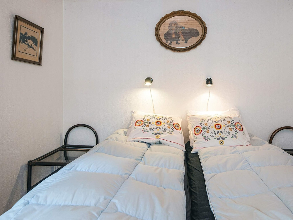 6 person holiday home in Blokhus