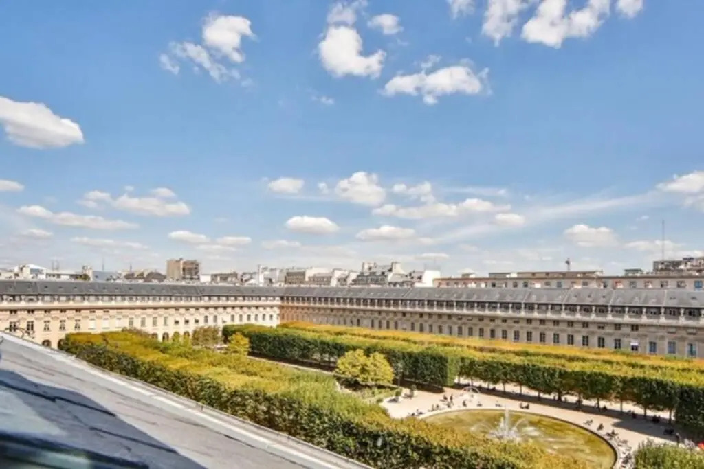 Amazing&Typical Parisian! view on Palais Royal-2P