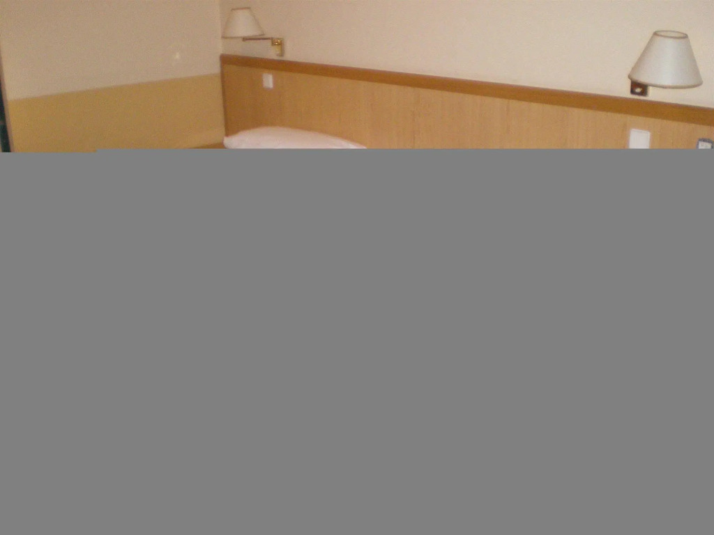 Hotel Confort BRASEROS