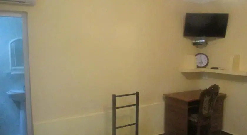 Giorgis Guest House