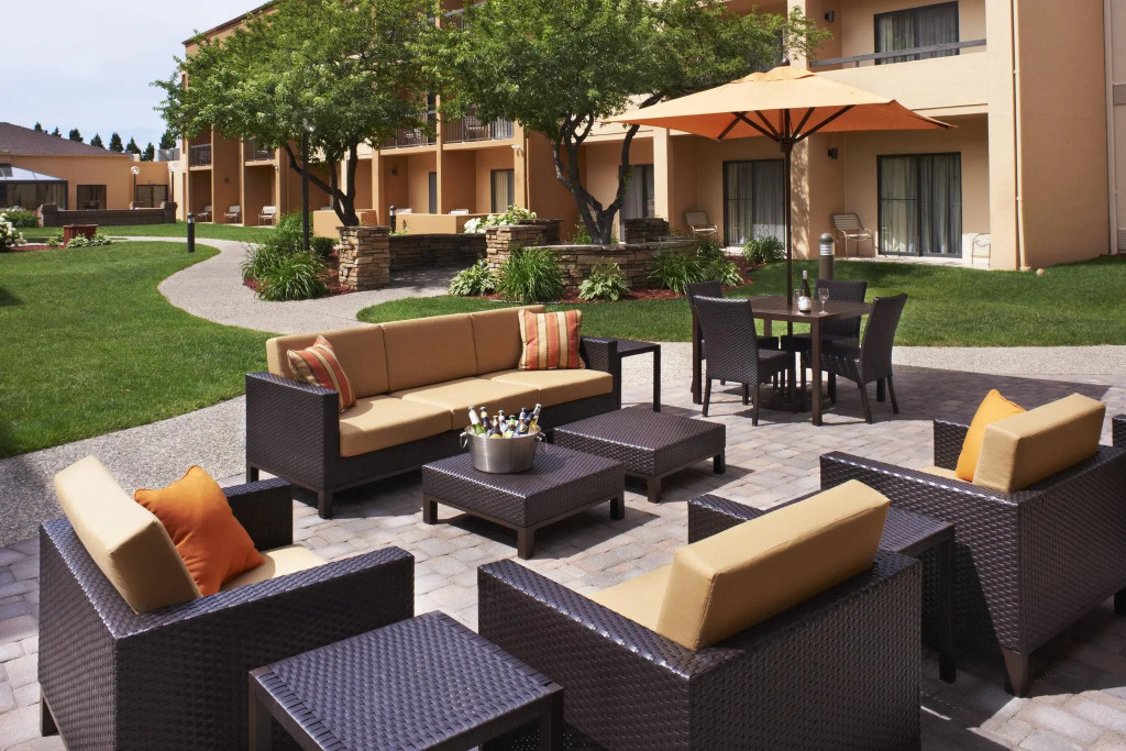 Courtyard by Marriott Minneapolis-St. Paul Airport